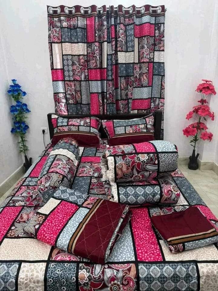 ৭  পিস এর প্রিমিয়াম কোয়ালিটি কমফোর্টার সেট